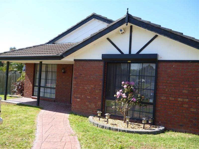 9 Daimler Court, Epping VIC 3076
