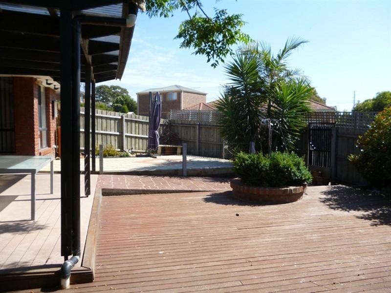 9 Daimler Court, Epping VIC 3076