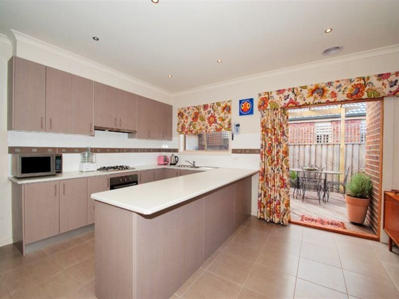 19 Manor House Drive, Epping VIC 3076