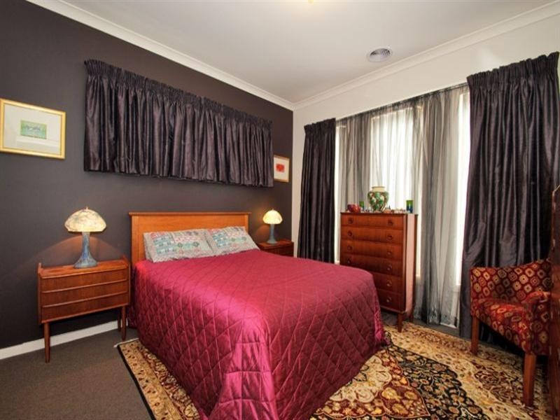 19 Manor House Drive, Epping VIC 3076