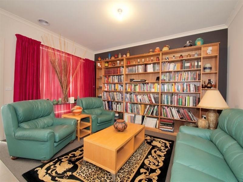 19 Manor House Drive, Epping VIC 3076