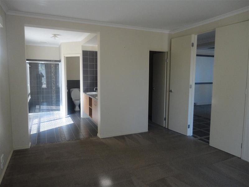 57 Jardier Terrace, South Morang VIC 3752