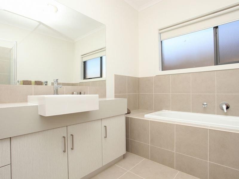 8 Monaro Way, Whittlesea VIC 3757