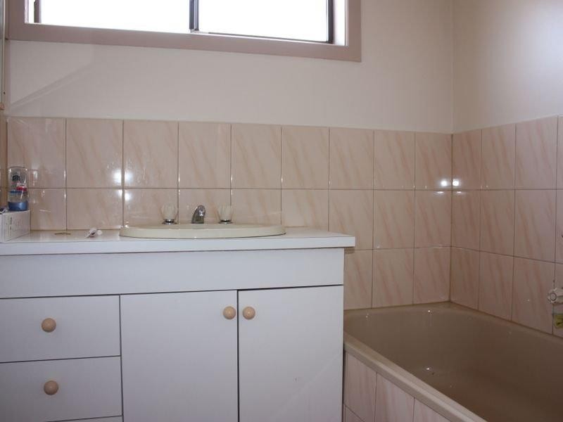 2/229 Childs Road, Mill Park VIC 3082