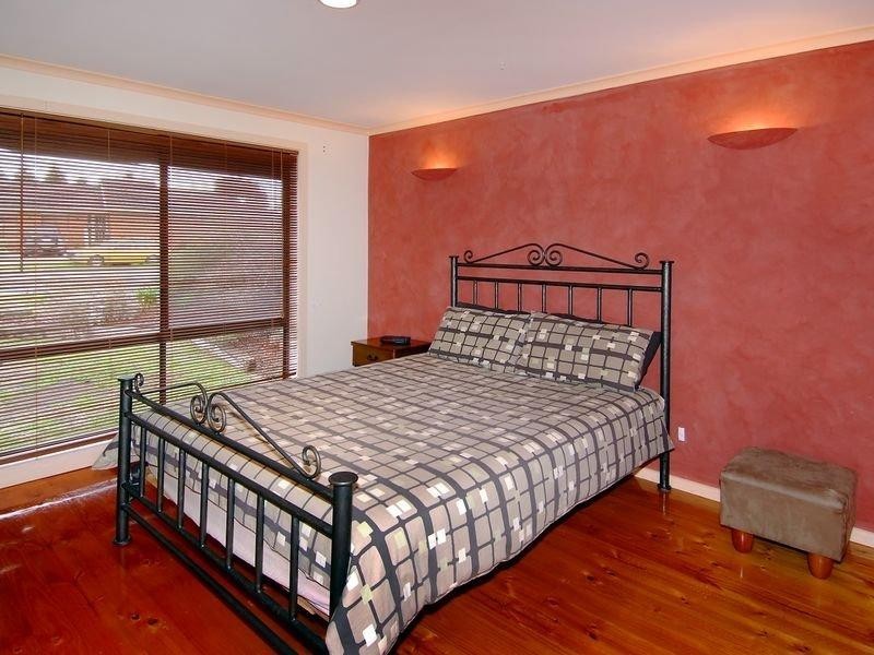 7 Nagle Court, Mill Park VIC 3082