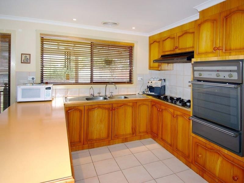 7 Nagle Court, Mill Park VIC 3082