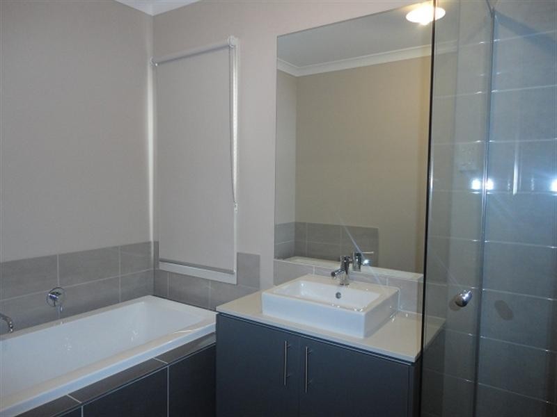 15 Embankment Road, Doreen VIC 3754