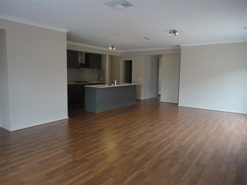 15 Embankment Road, Doreen VIC 3754