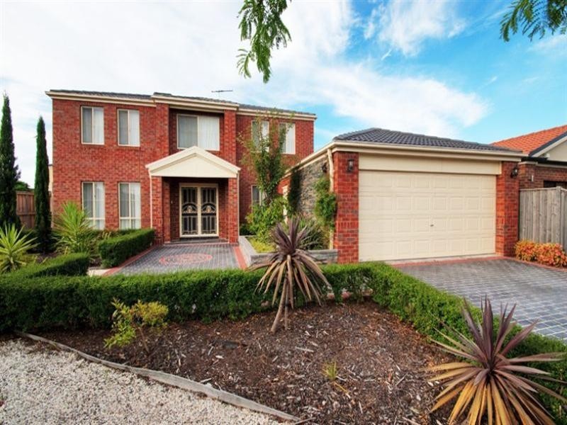 8 Robusta Avenue, Bundoora VIC 3083
