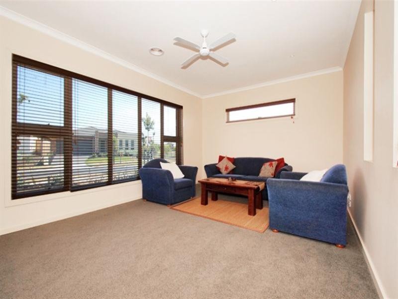 18 Lapis Chase, Epping VIC 3076