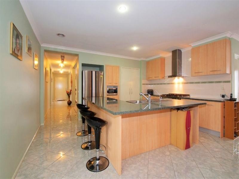 11 North Haven Drive, Epping VIC 3076