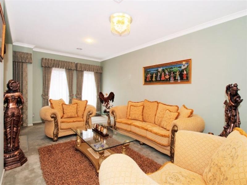 11 North Haven Drive, Epping VIC 3076