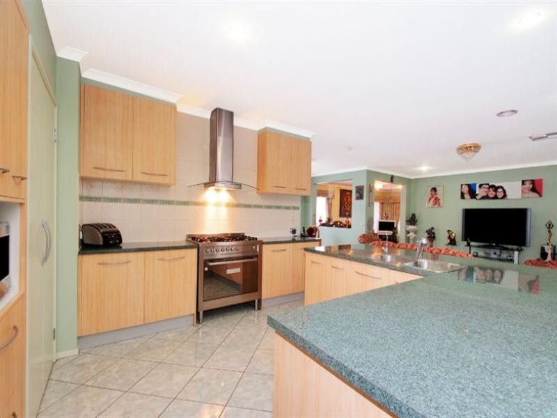 11 North Haven Drive, Epping VIC 3076