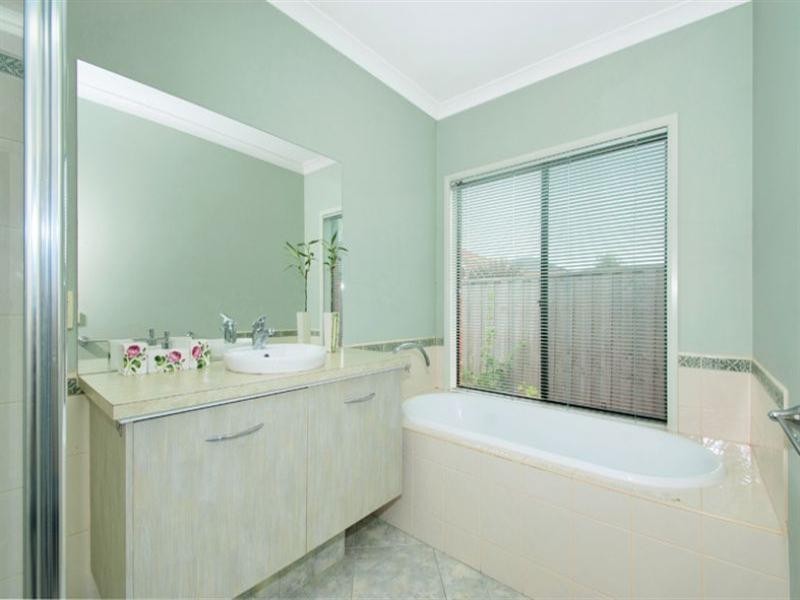 11 North Haven Drive, Epping VIC 3076