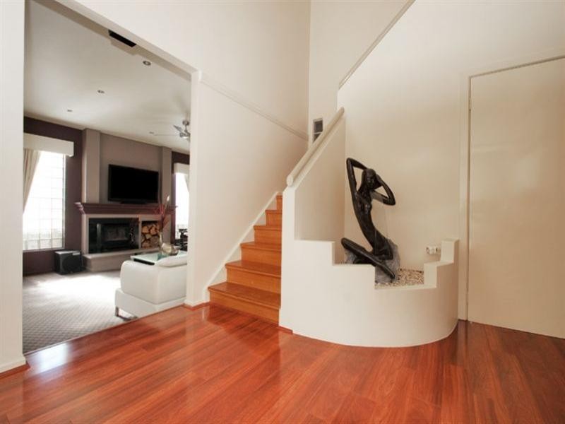 39 Paul Crescent, Epping VIC 3076