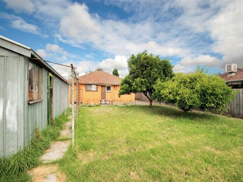 14 Douglas Court, Thomastown VIC 3074