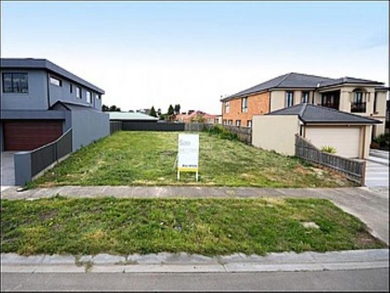 42 Saunders Crescent, Epping VIC 3076