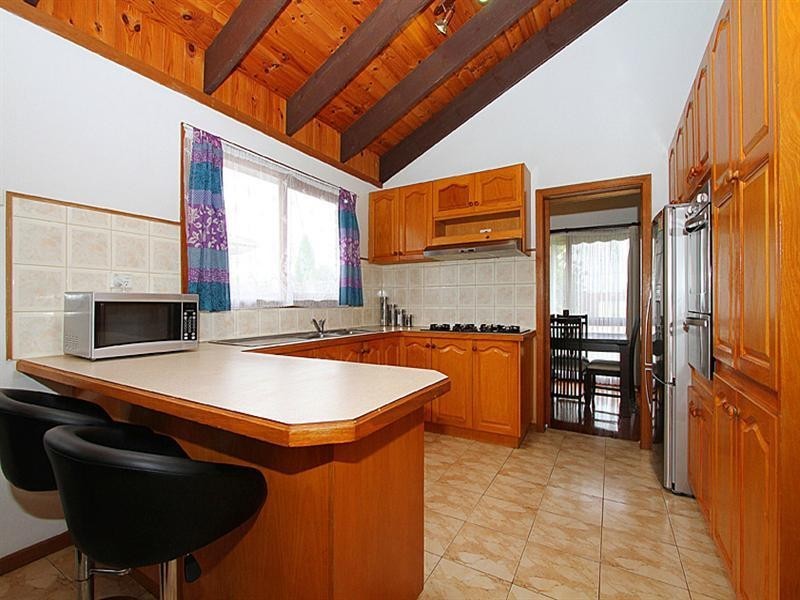 82 Moorhead Drive, Mill Park VIC 3082