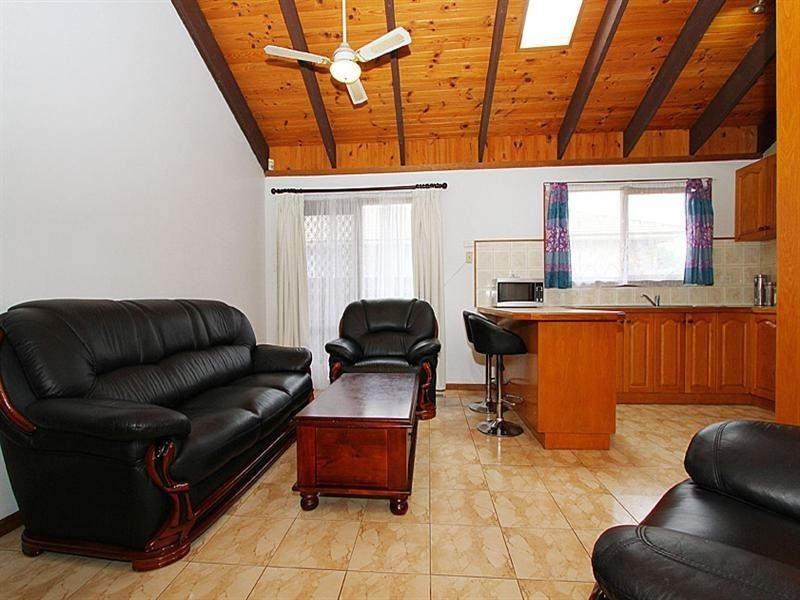 82 Moorhead Drive, Mill Park VIC 3082