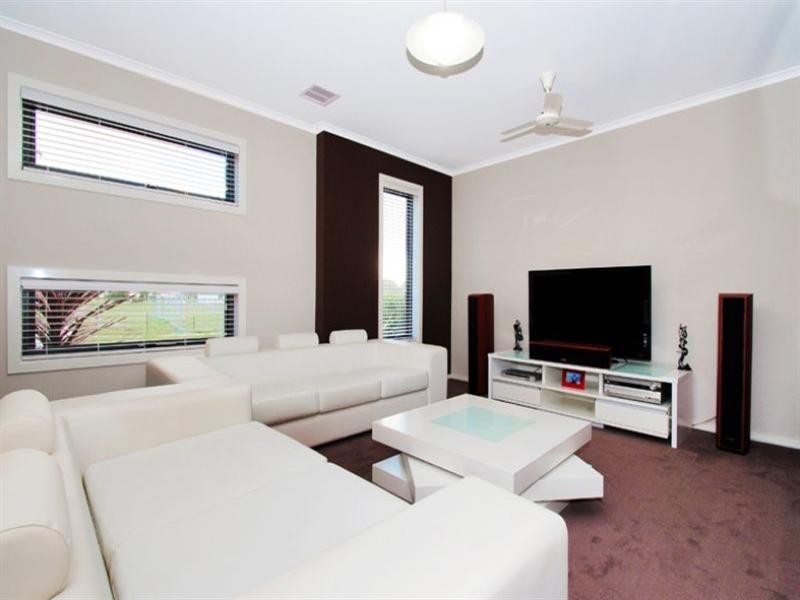 50 Farmhouse Boulevard, Epping VIC 3076