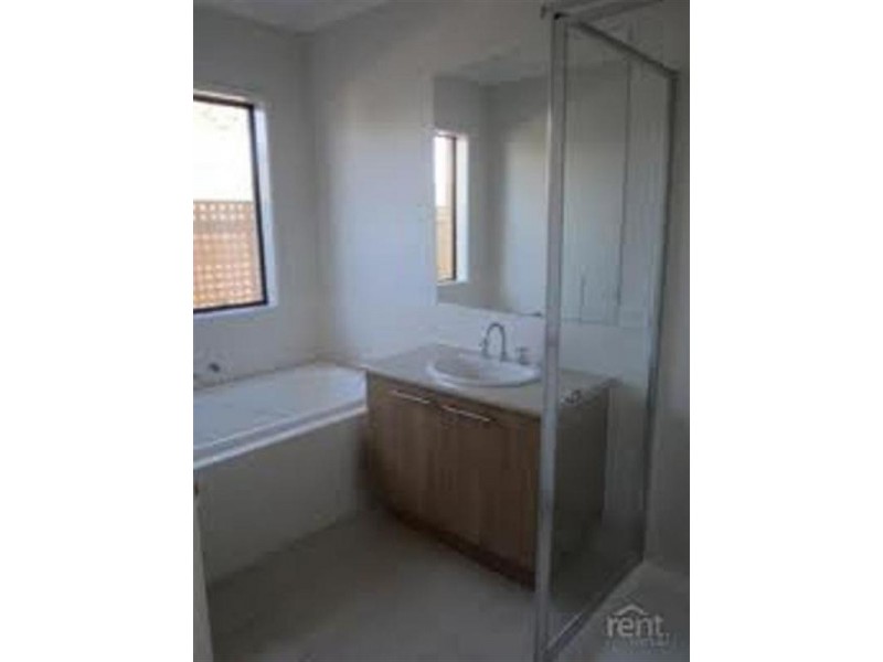 5 Bear Crescent, Doreen VIC 3754