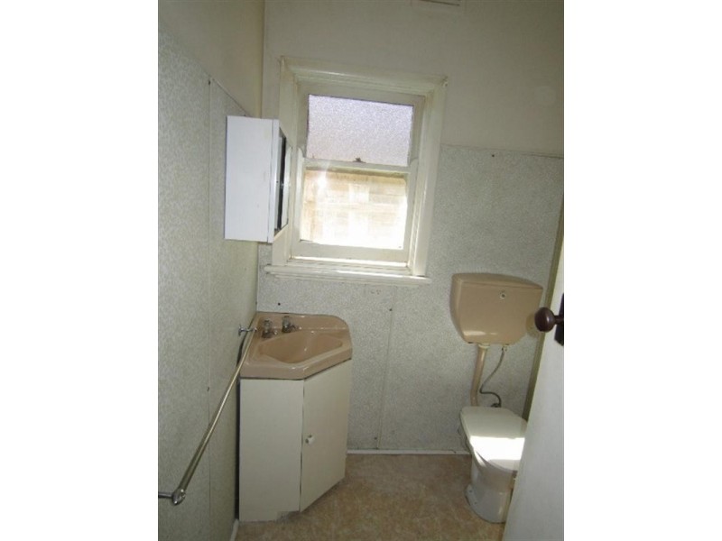 68 Heyington Avenue, Thomastown VIC 3074