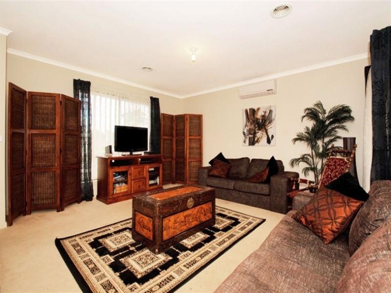 12 Serenity Way, South Morang VIC 3752