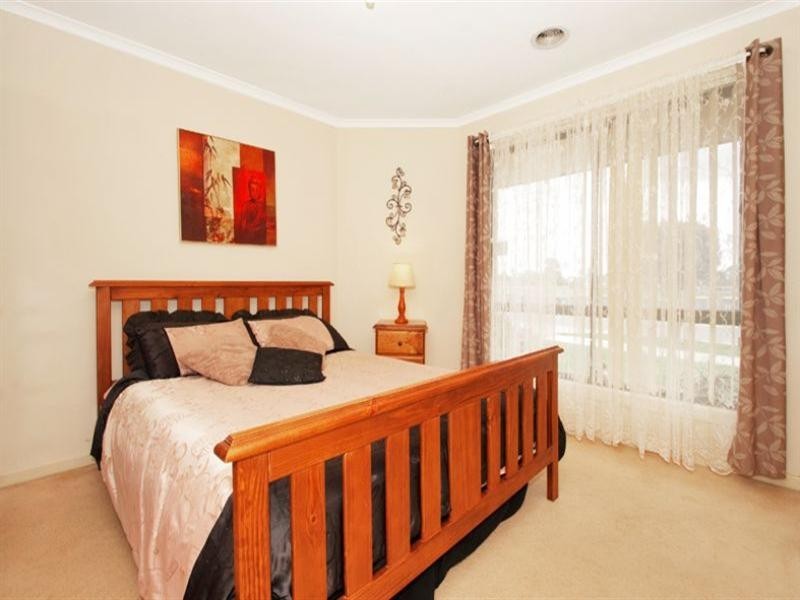 12 Serenity Way, South Morang VIC 3752