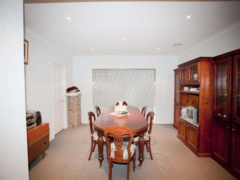 21 Cambala Avenue, Lalor VIC 3075