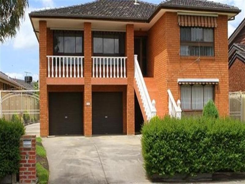 3 Buckmaster Drive, Mill Park VIC 3082