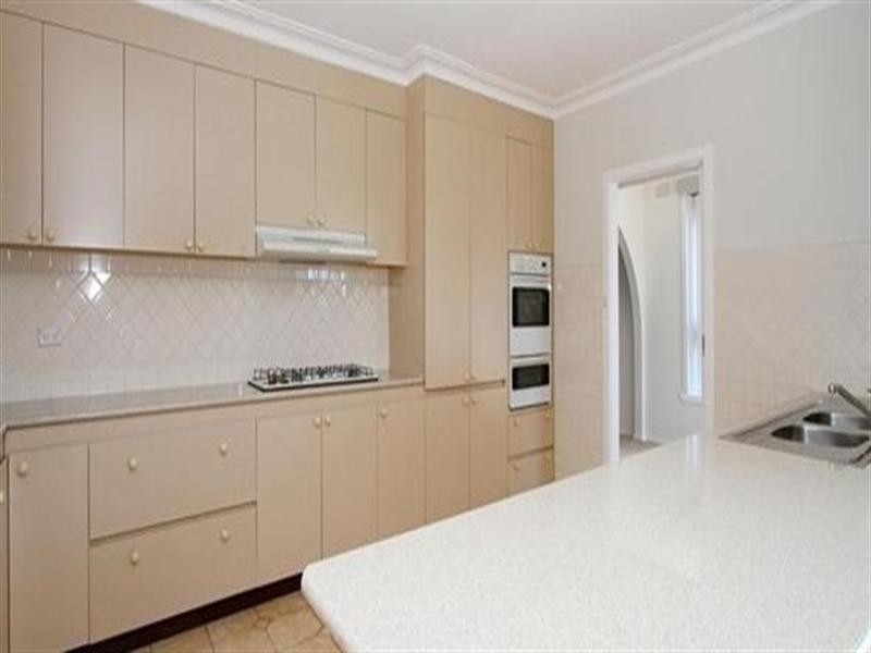 3 Buckmaster Drive, Mill Park VIC 3082