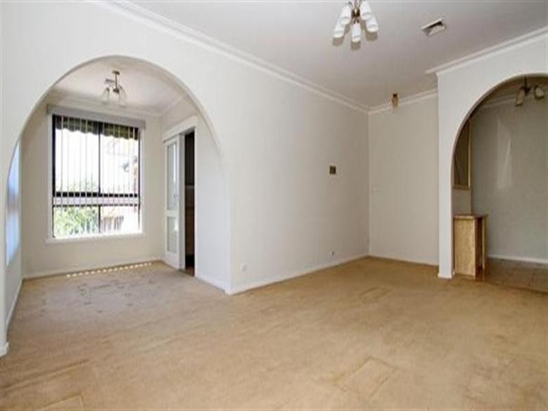 3 Buckmaster Drive, Mill Park VIC 3082