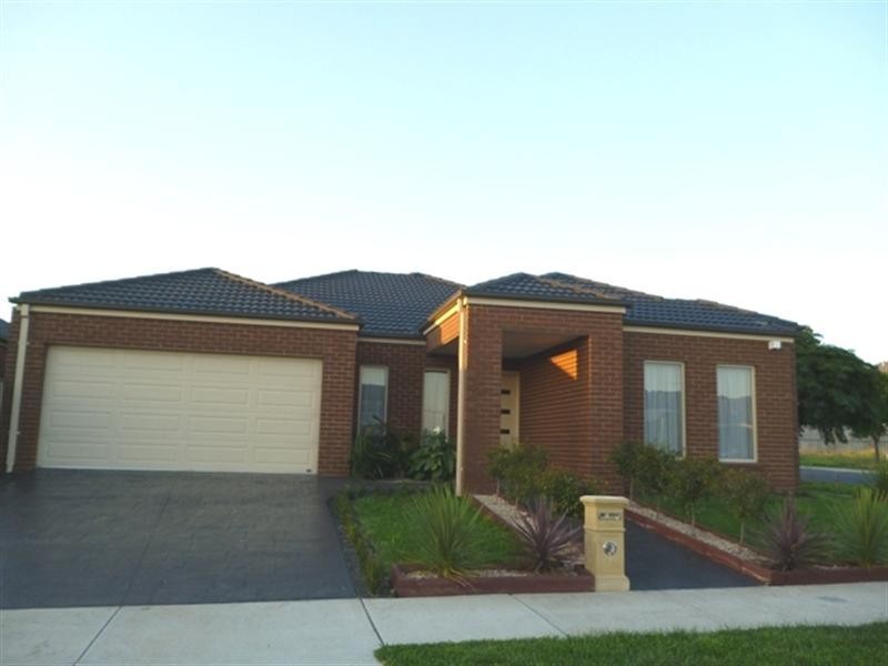 11 Mediterranean Way, Epping VIC 3076