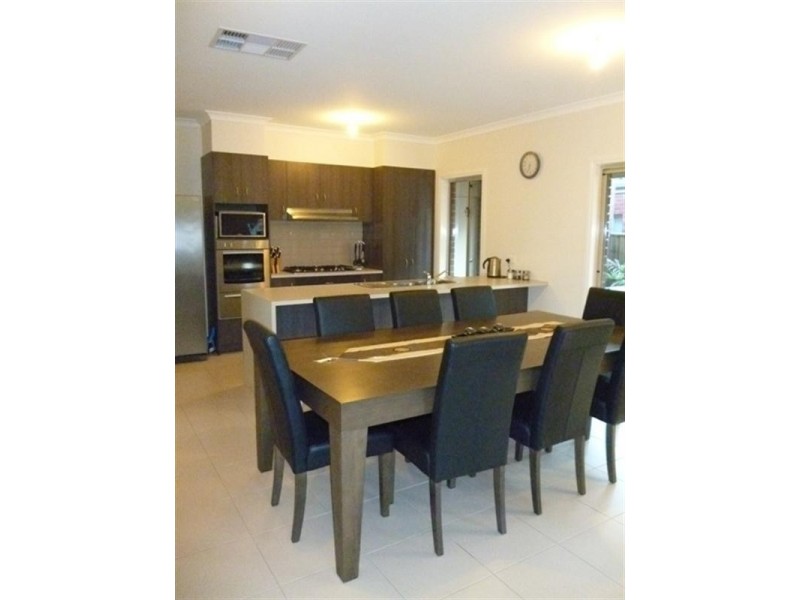 11 Mediterranean Way, Epping VIC 3076