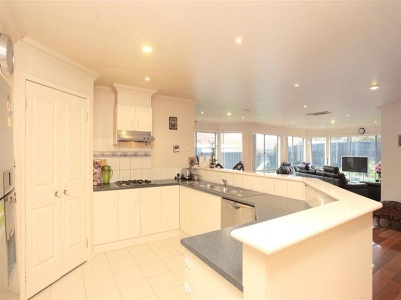 3 Shortridge Cicuit, Roxburgh Park VIC 3064