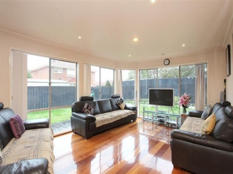 3 Shortridge Cicuit, Roxburgh Park VIC 3064