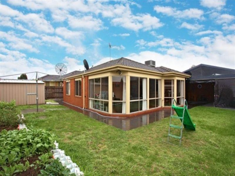 3 Shortridge Cicuit, Roxburgh Park VIC 3064