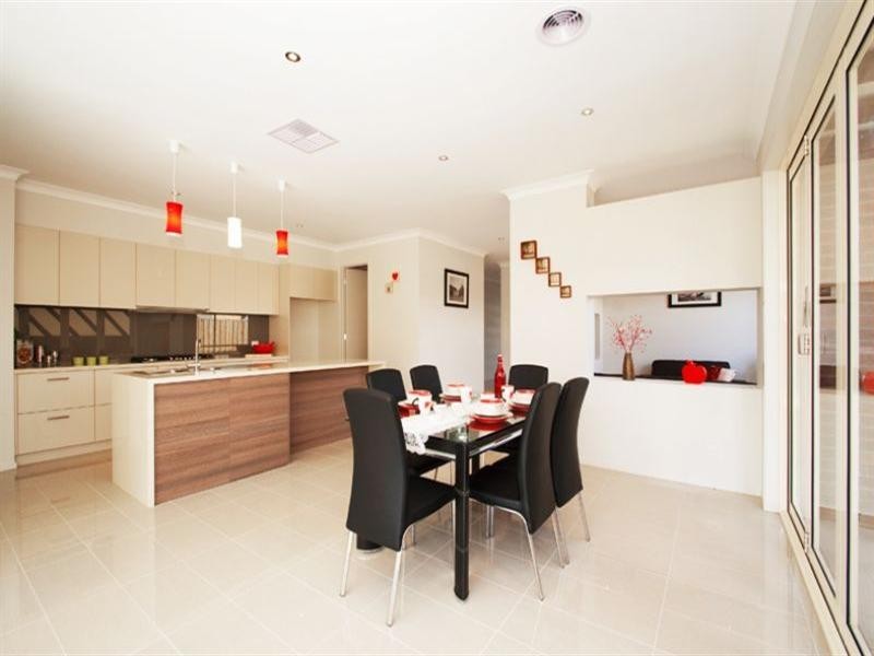 7 Stonegate Drive, Epping VIC 3076