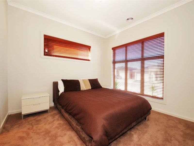 17 Gunther Way, Wollert VIC 3750