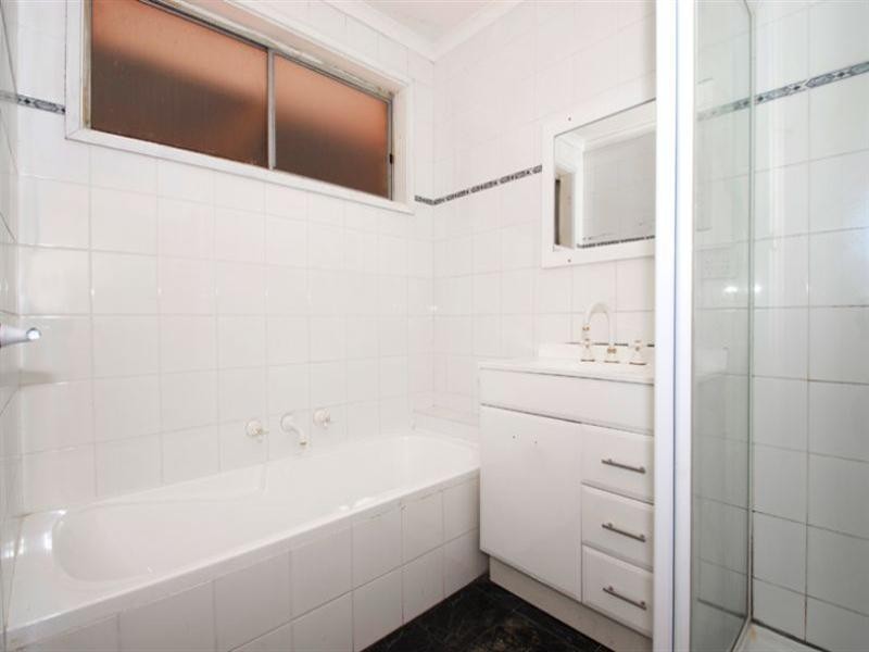 125 Casey Drive, Lalor VIC 3075