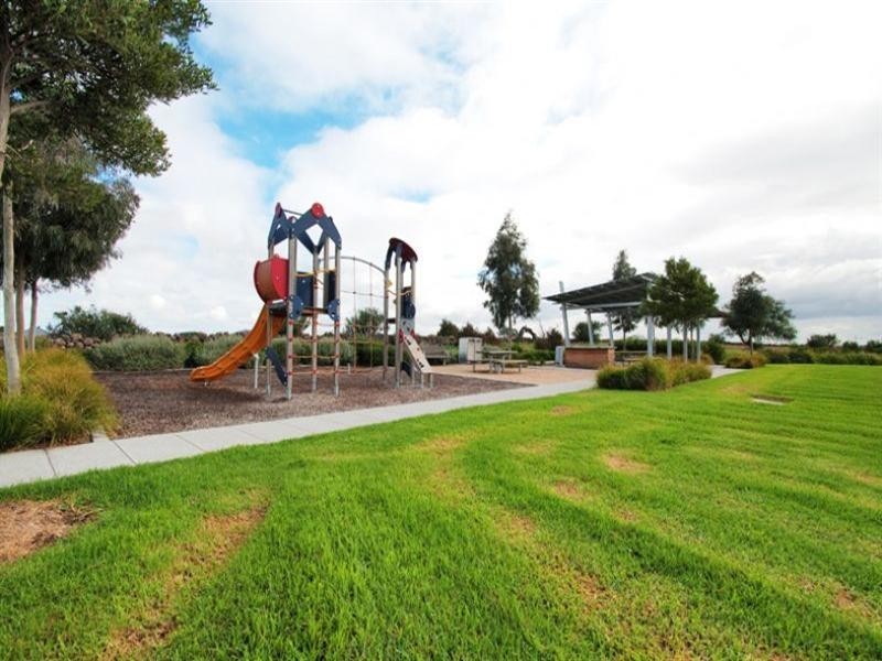 23 Starlight Gardens, Epping VIC 3076