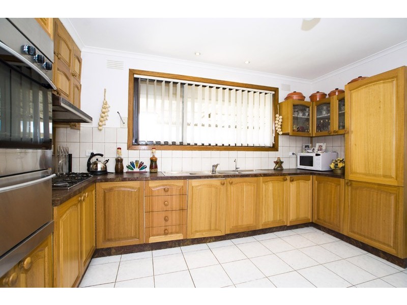 14 Festival Grove, Lalor VIC 3075