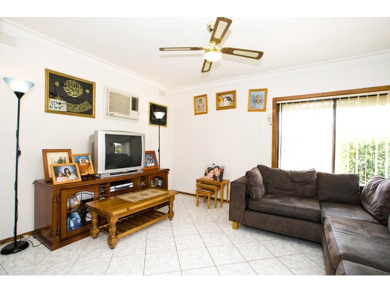 14 Festival Grove, Lalor VIC 3075