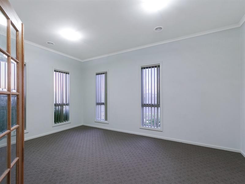 52 Broadleaf Drive, Epping VIC 3076