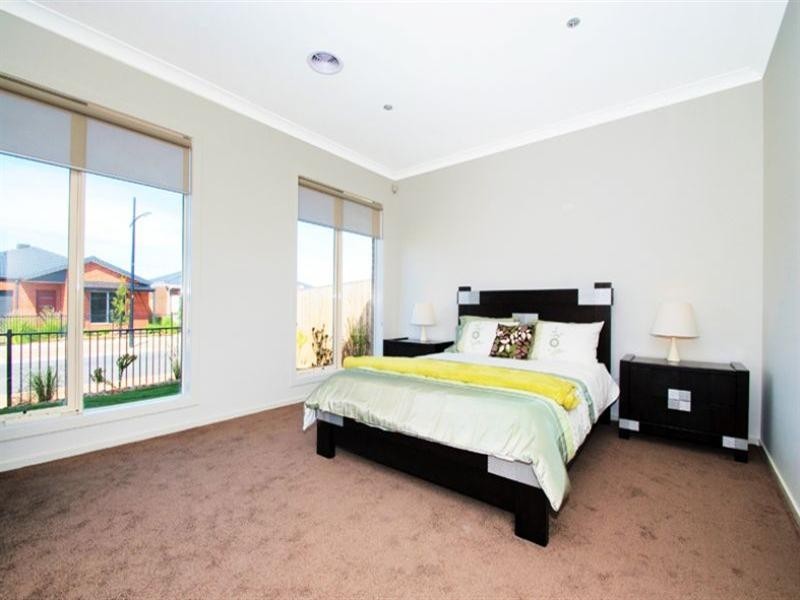 7 Stonegate Drive, Epping VIC 3076