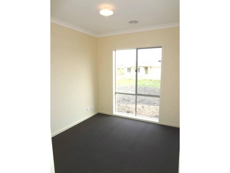 4 Abbotsley Road, Epping VIC 3076