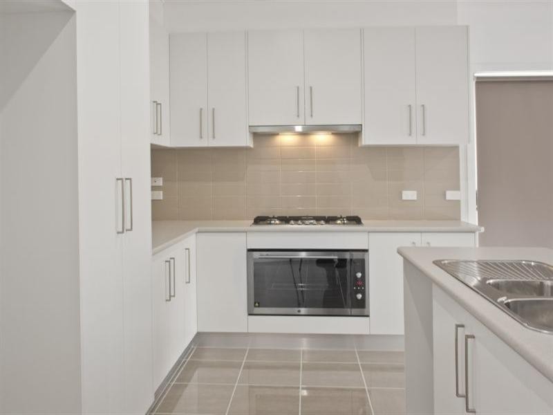 24 Birdseye Parade, South Morang VIC 3752