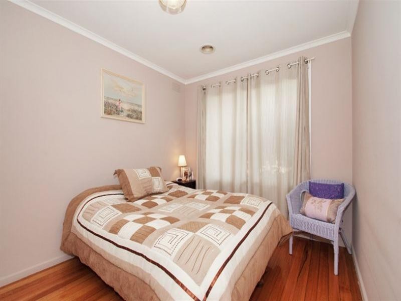 21 McFarlane Crescent, Epping VIC 3076