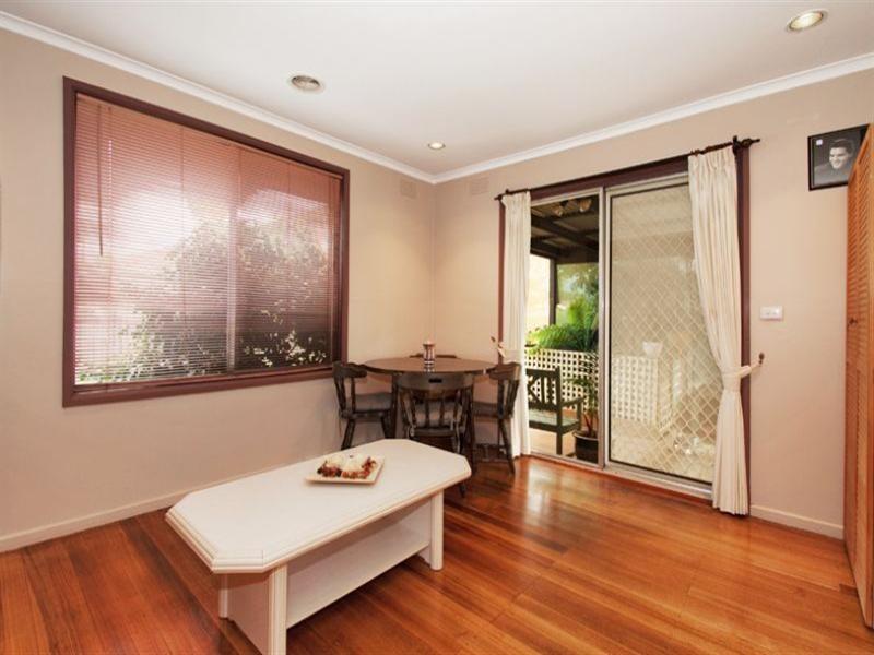 21 McFarlane Crescent, Epping VIC 3076