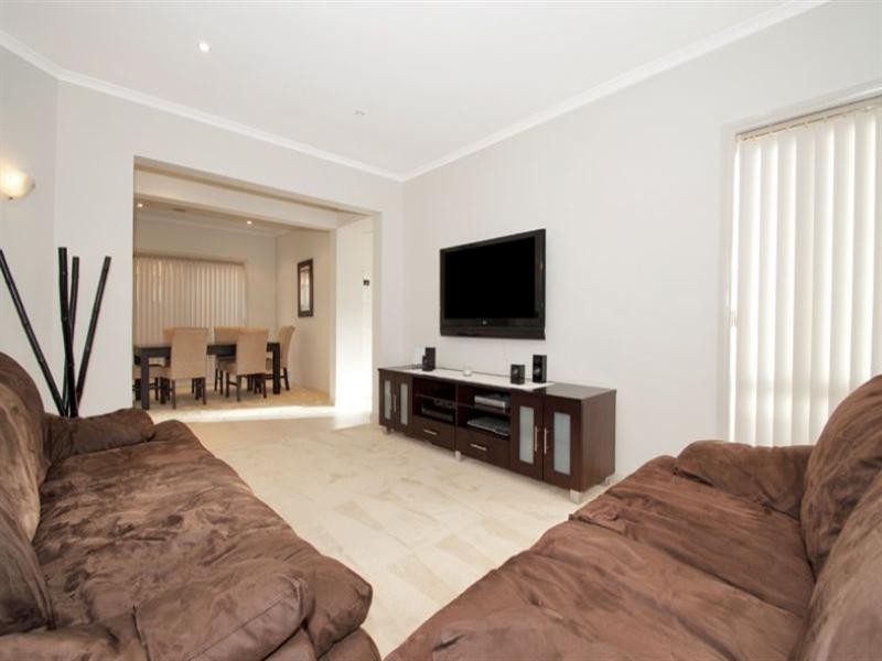 13 Lemon Gum Parade, Bundoora VIC 3083